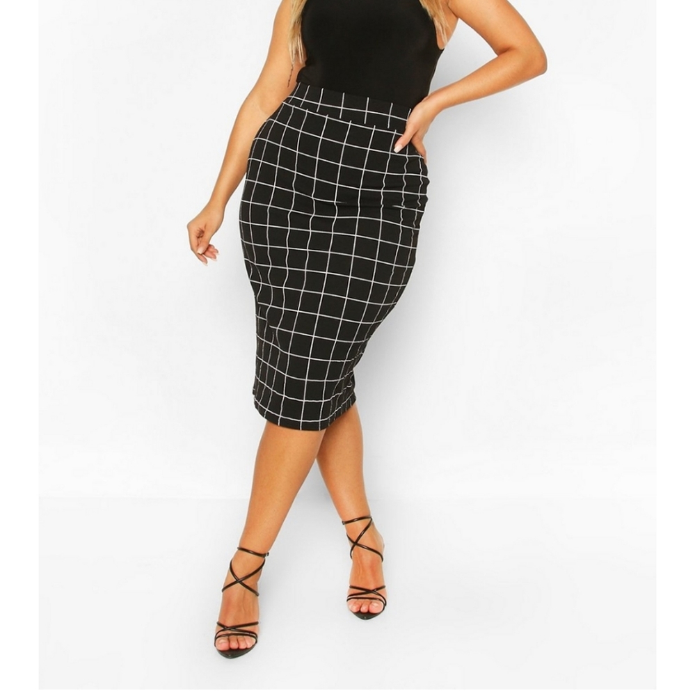 Boohoo plus grid check midi skirt size 18